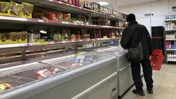 Россияне практически перестали откладывать деньги из-за резко выросших расходов